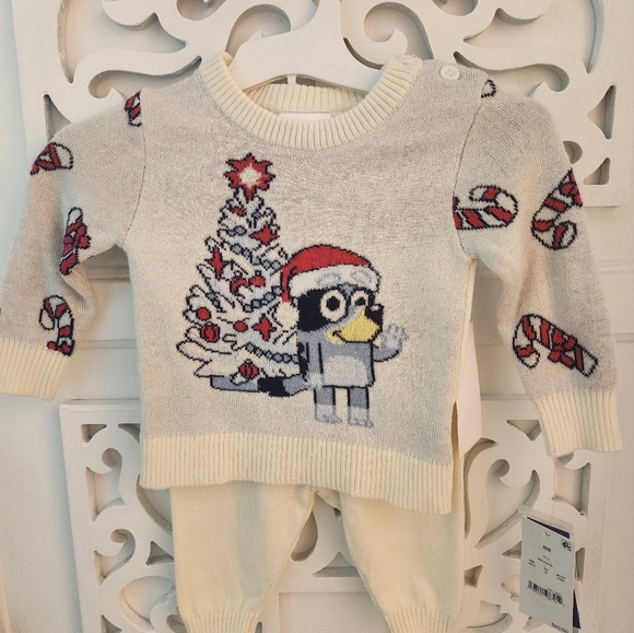Bluey Other - Bluey Newborn Sweater and Pant Set